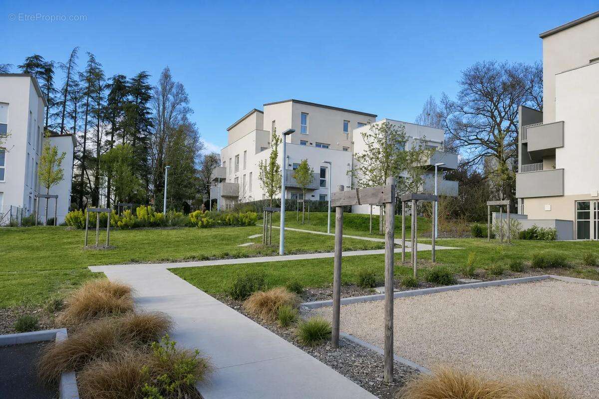 Duplex moderne avec terrasses, stationnement Craponne centre - photo 13