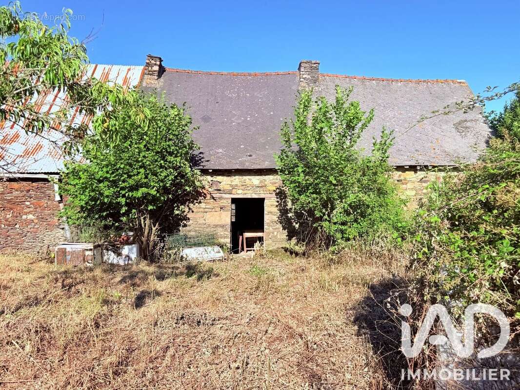 Maison 90 m² à Saint-Sulpice-Des-Landes  - photo 4