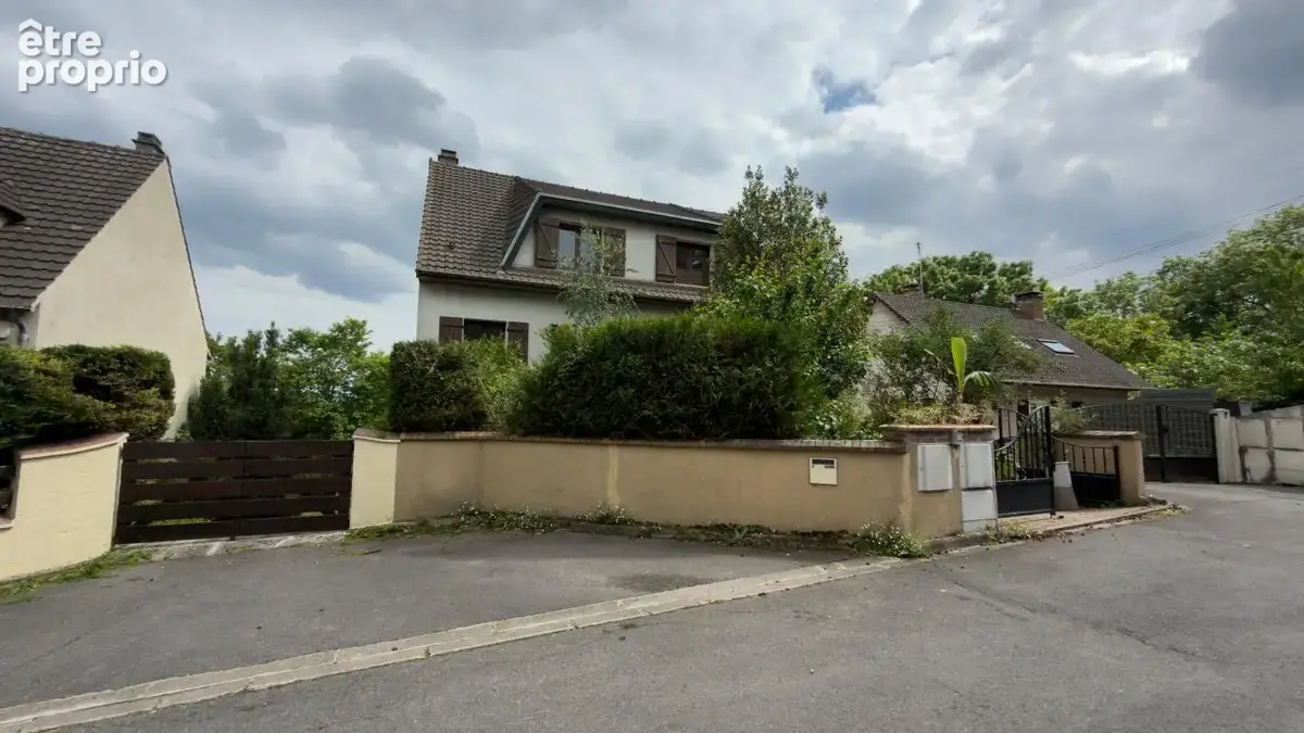 Maison 230 m2 (F3 de 60m², 7 chambres, 2 salle d'eau, une salle de bains - photo 24