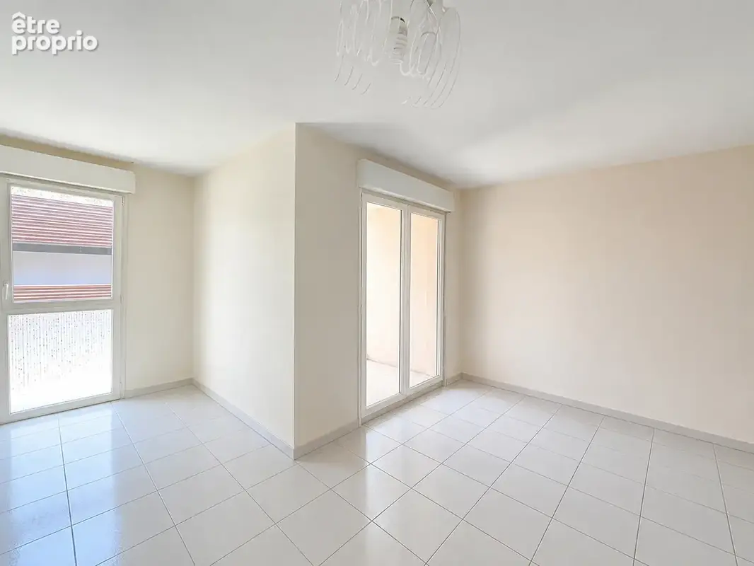 Castelnau-Le-Lez. Bel appartement 2/3 pièces avec ascenseur, terrasse & parking. - photo 5