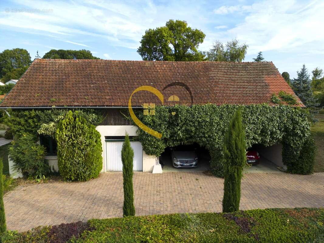 Maison à CREZANCY-EN-SANCERRE