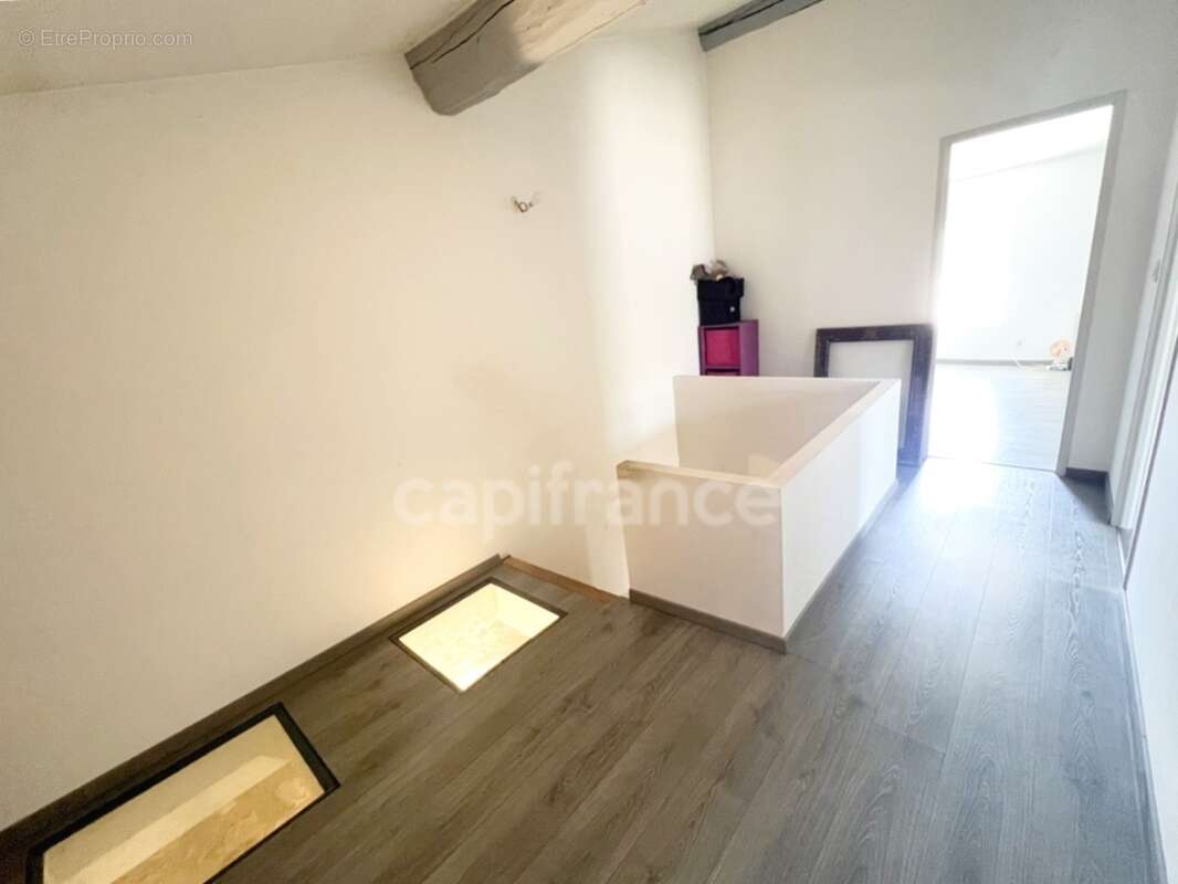 Maison de village 300 m² avec jardin et garage à vendre à Reillanne (04110) – Cœur du Luberon - photo 16