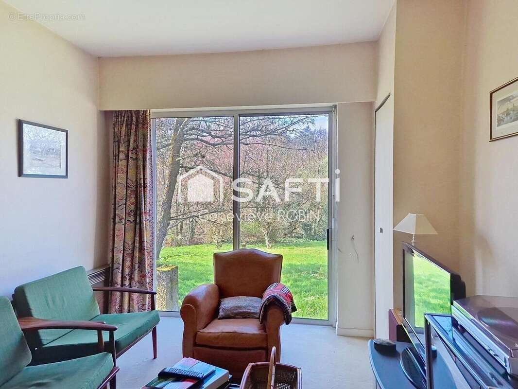 Maison 151 m² à Tassin-La-Demi-Lune  - photo 6