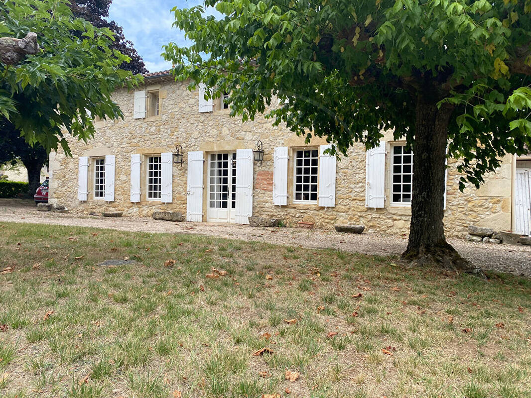 Maison à GENSAC