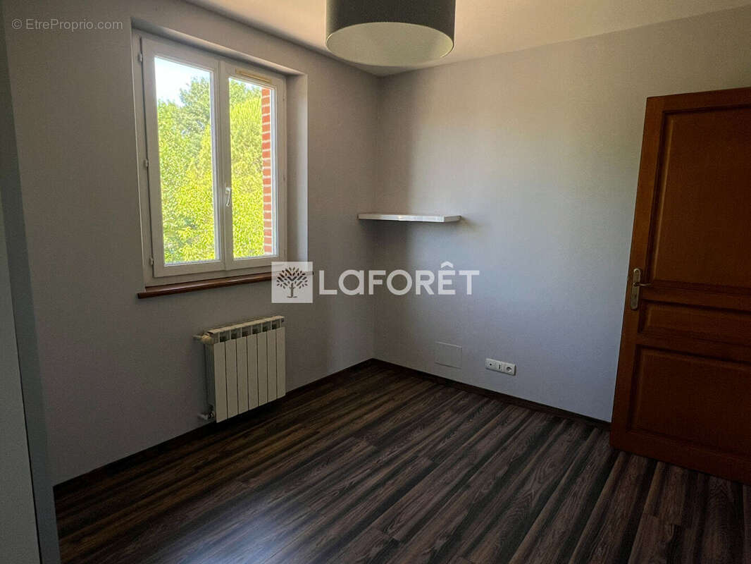 Maison à SAINT-GAUZENS