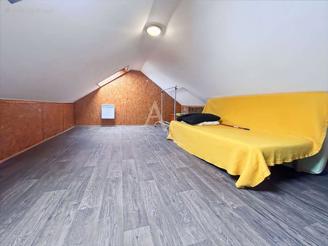 Maison à COURDIMANCHE