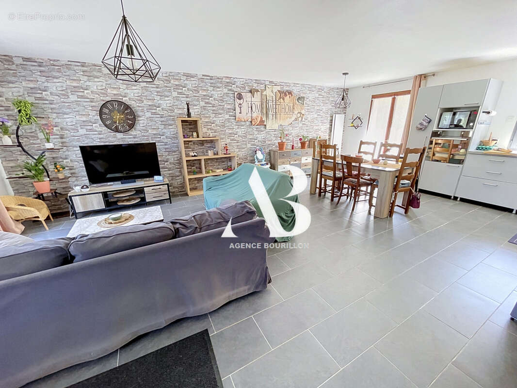 Entre Nangis et Melun, Coup de cœur assuré ! Maison indépendante avec vaste réception et 5 chambres ! - photo 10