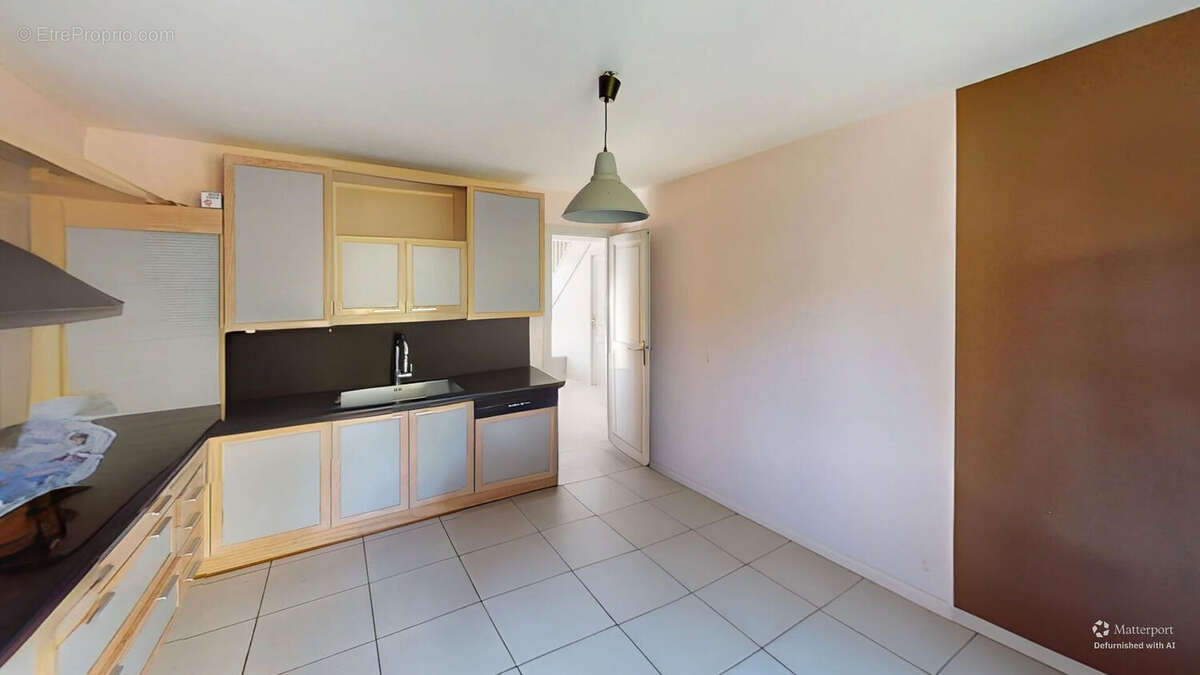 Exclusivité IMMOFLORE - Superbe maison 7 pièces avec piscine à Larnod - photo 7