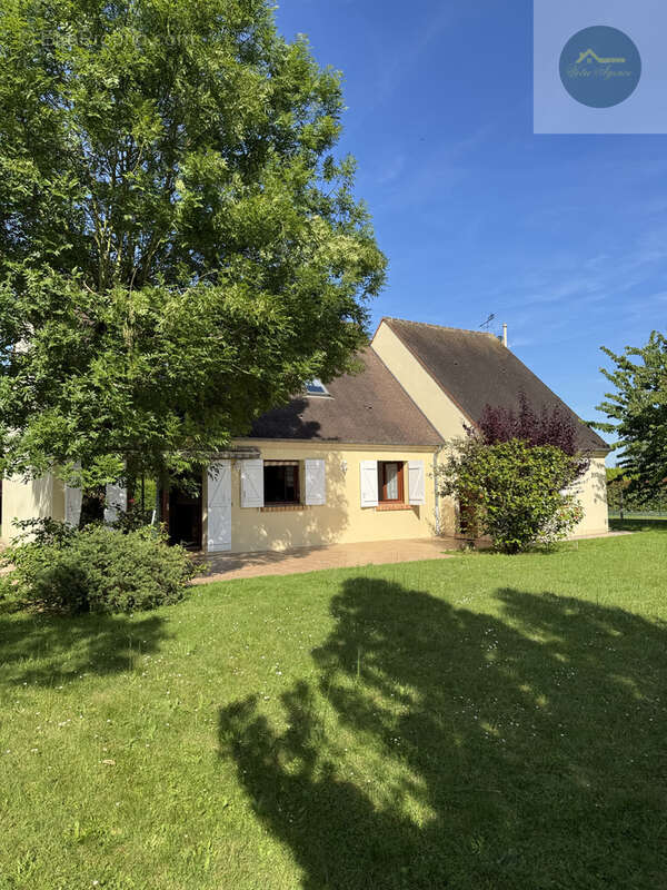 Maison à CHEROY