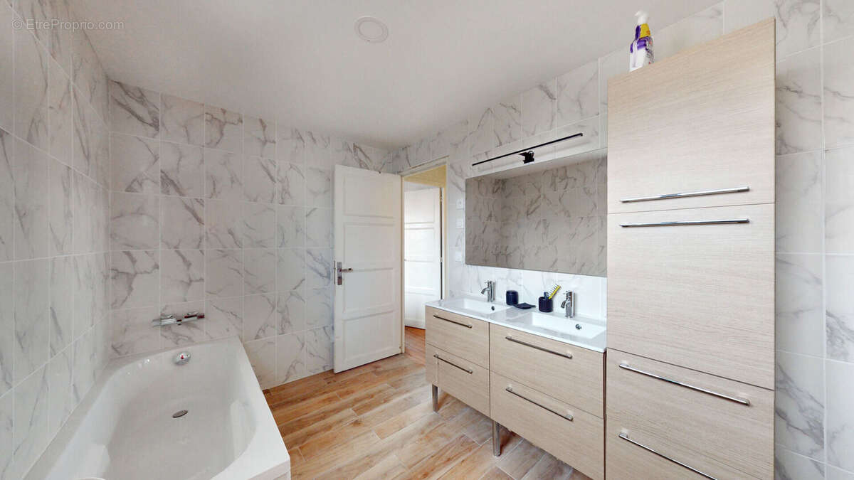 Maison à MANTES-LA-JOLIE