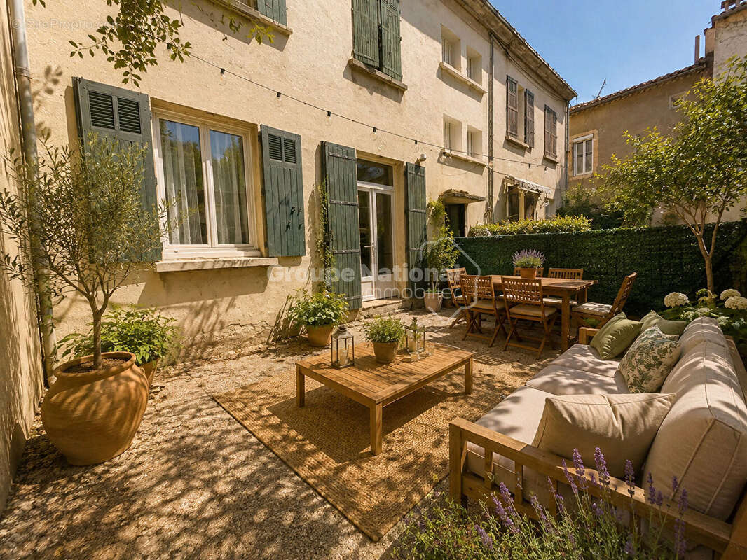 À vendre : Appartement 3 pièces à Miramas avec jardin - photo 2