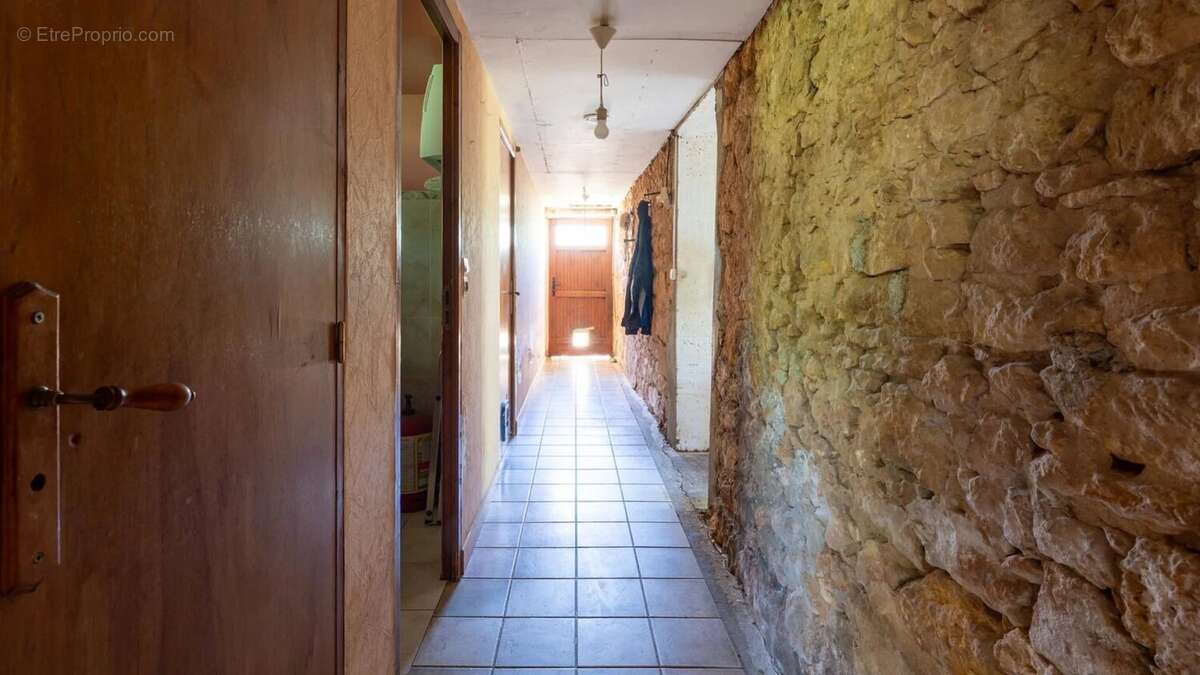 Maison à GOURDON
