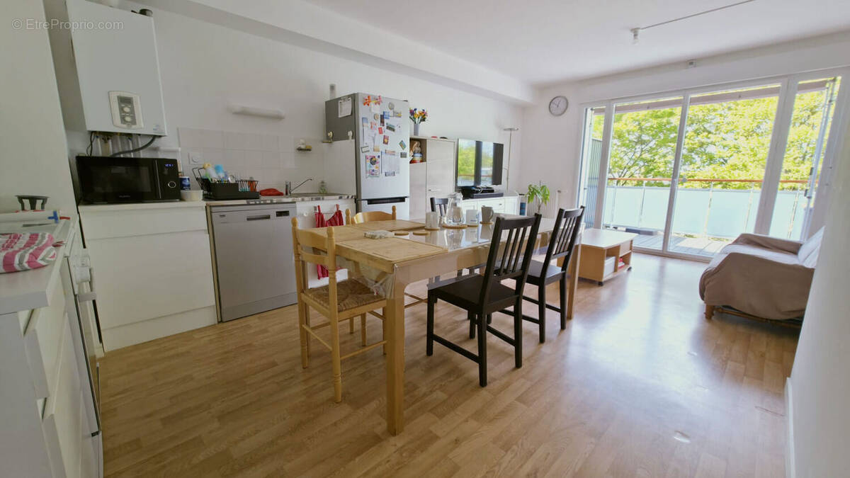 Appartement à LE RHEU