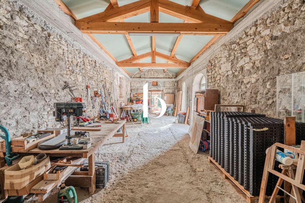 Maison à BARJAC