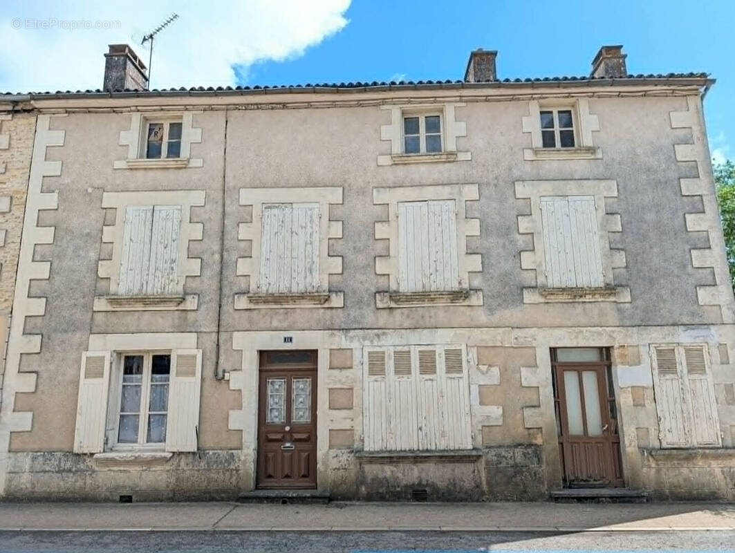 Maison à ROUILLE