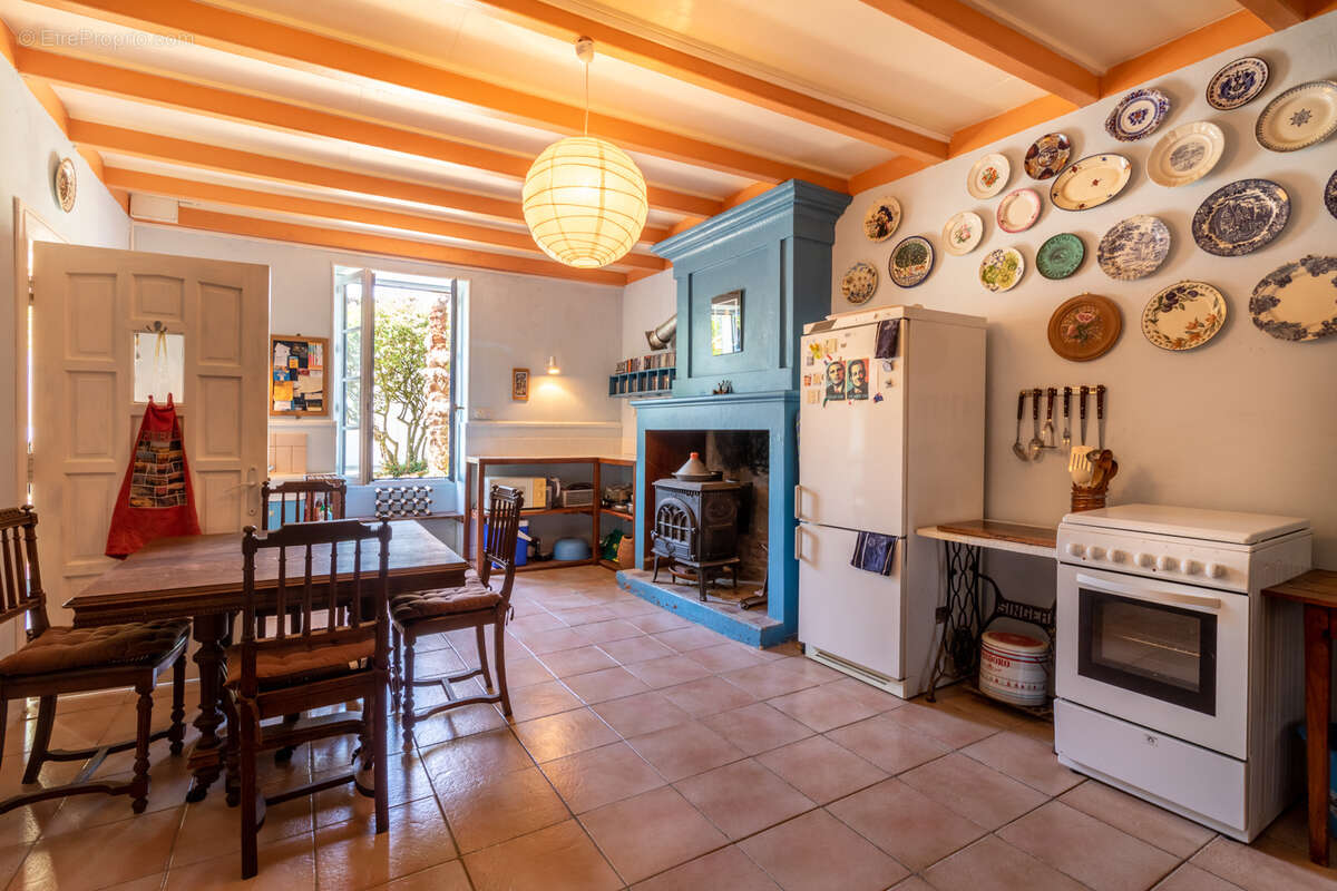 Maison à LES NOUILLERS