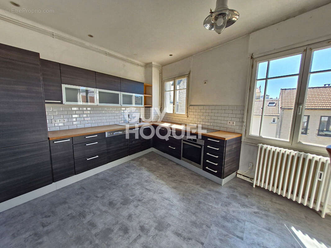 Appartement à FONTENAY-SOUS-BOIS