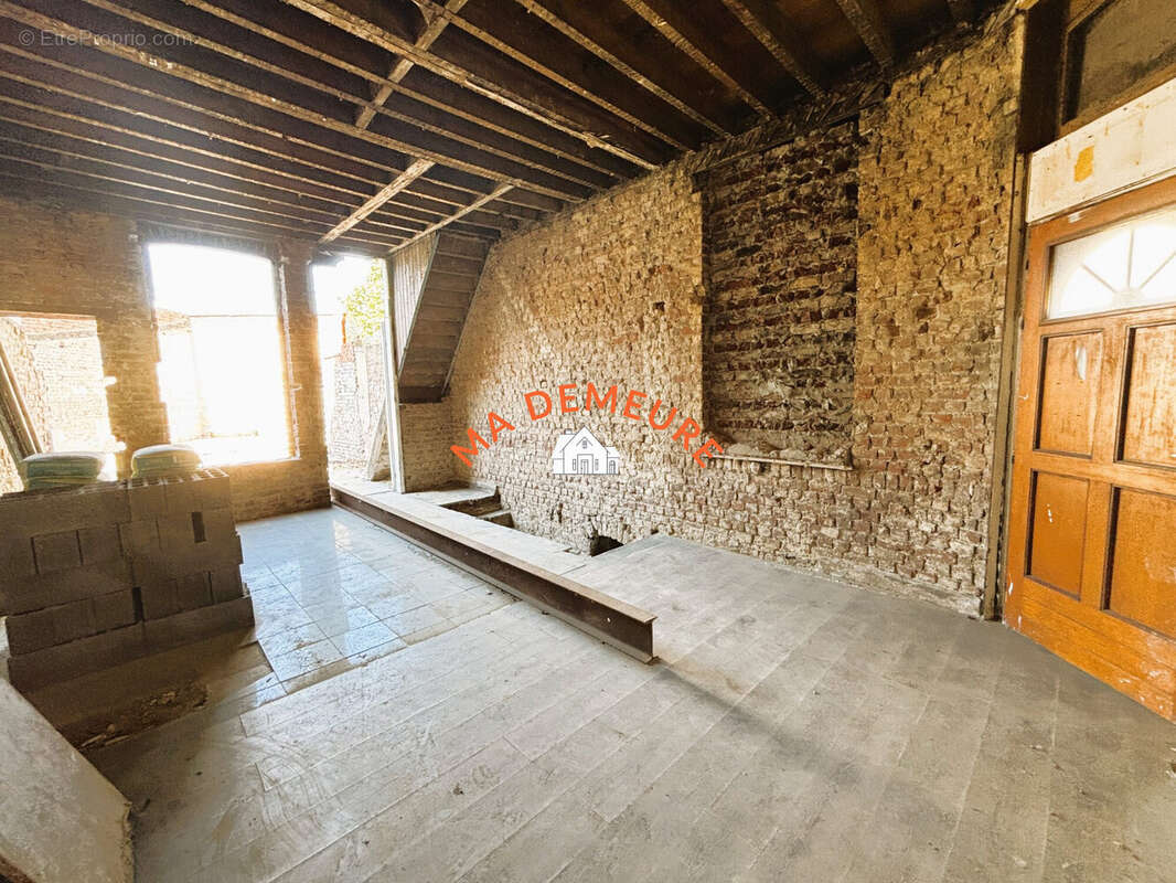 Maison 85 m² à Tourcoing  - photo 2