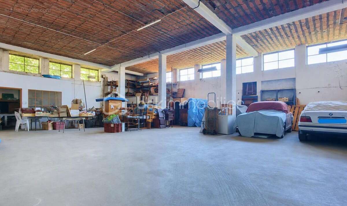 Villa avec hangar et garage attenant - photo 13
