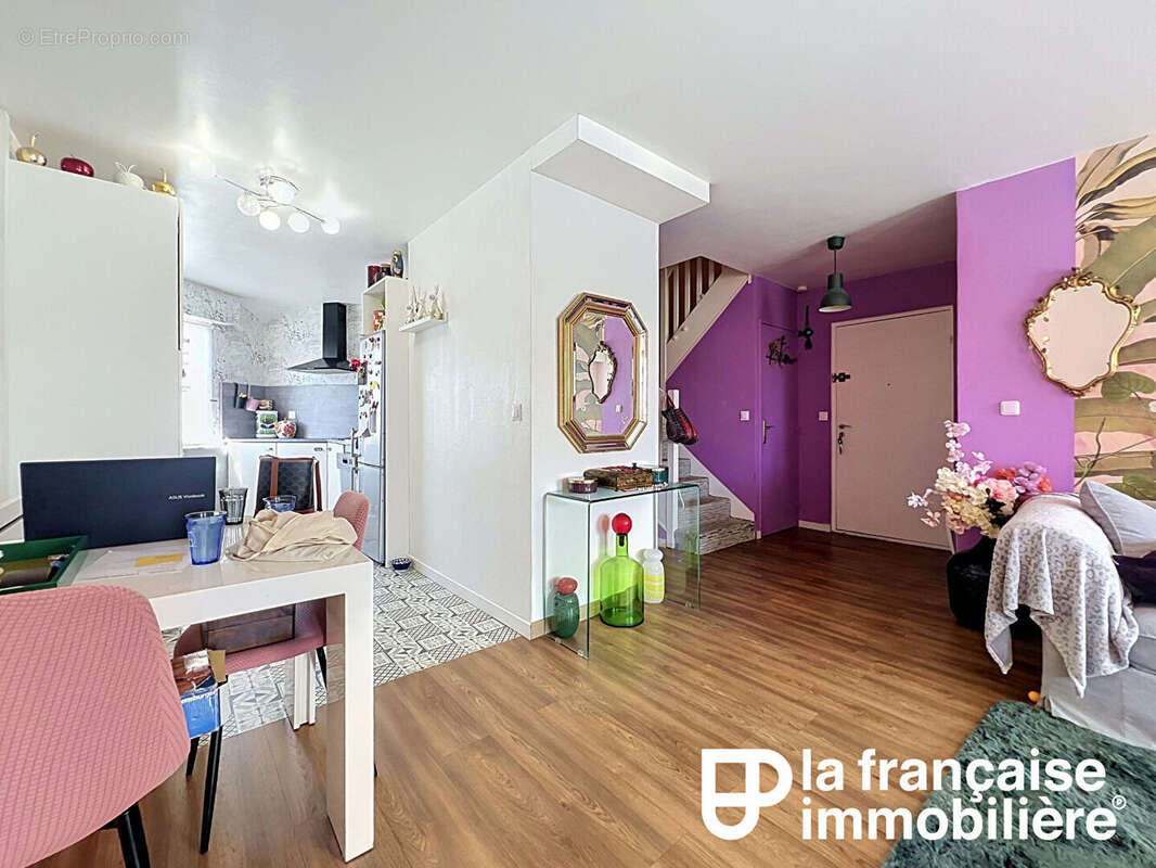 Appartement à LE RHEU