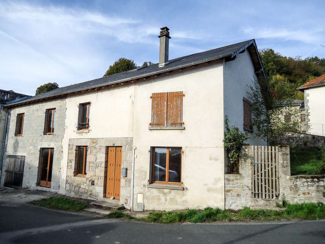 Maison à SAINT-MOREIL