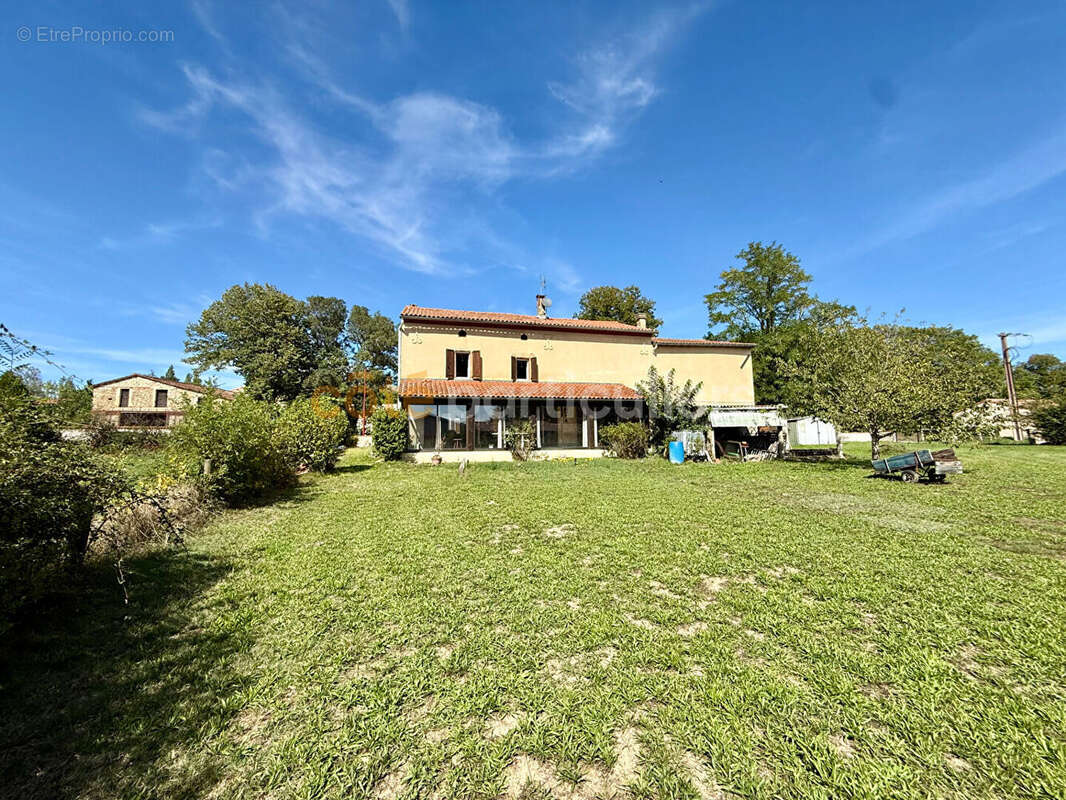 Maison à VIELMUR-SUR-AGOUT