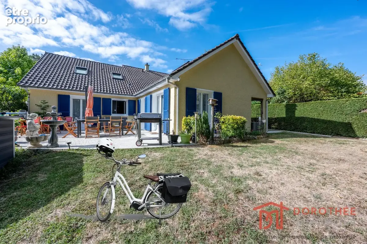 Photo Maison à Villecresnes au prix de 495 000€