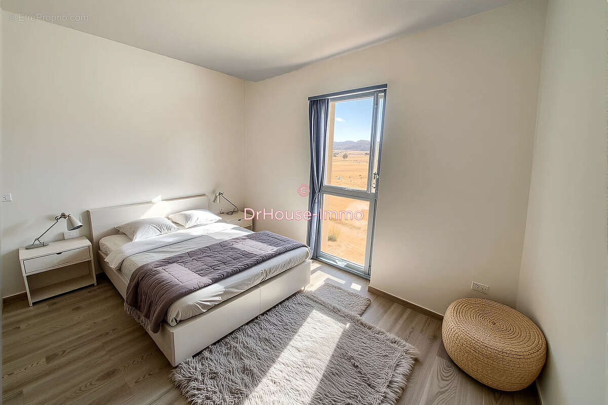 Maison 101 m² à Vouneuil-Sous-Biard  - photo 17