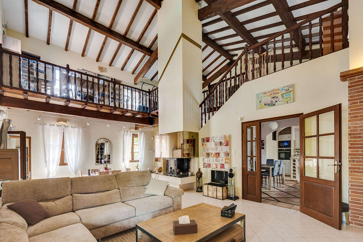Maison 281m² à saint-jory - photo 6