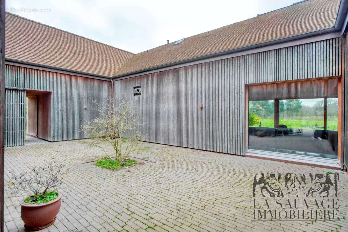 Maison à GROSROUVRE