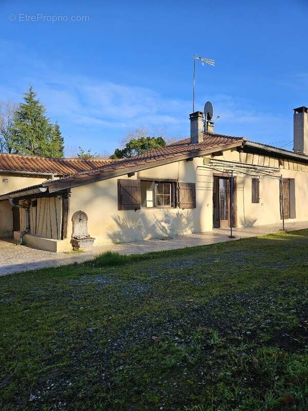 Maison à LAREE