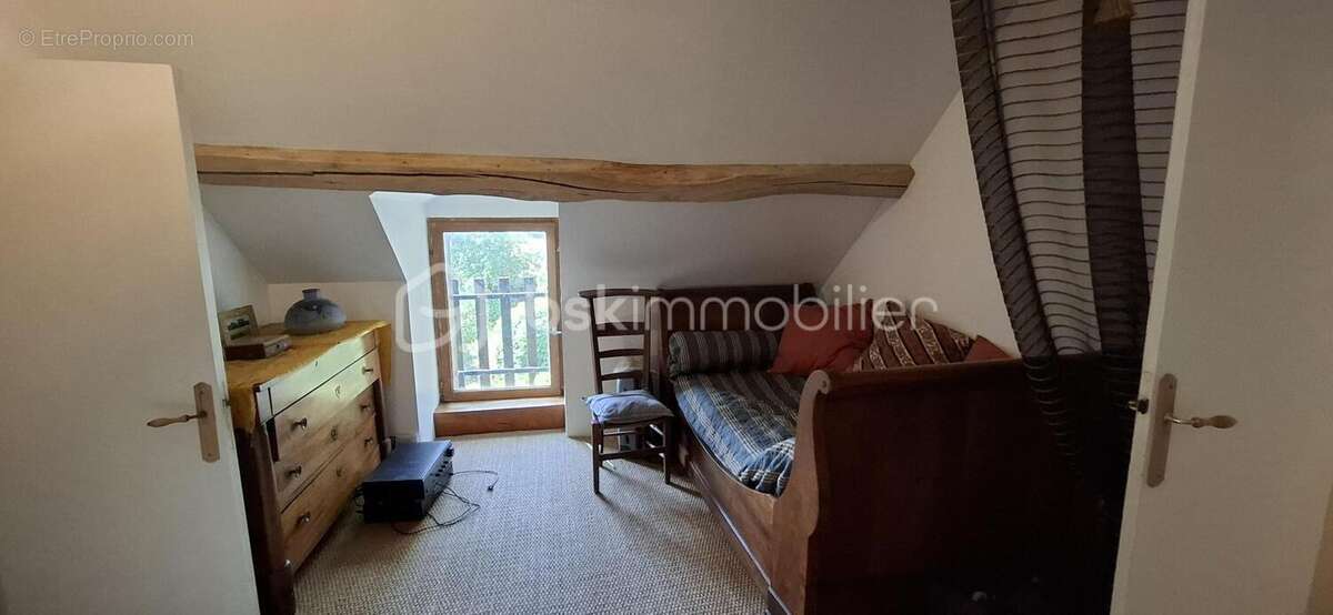 Maison à LA SELLE-SUR-LE-BIED