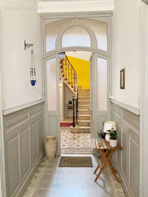 Avignon Intra-Muros, au calme...Maison de caractère - photo 2