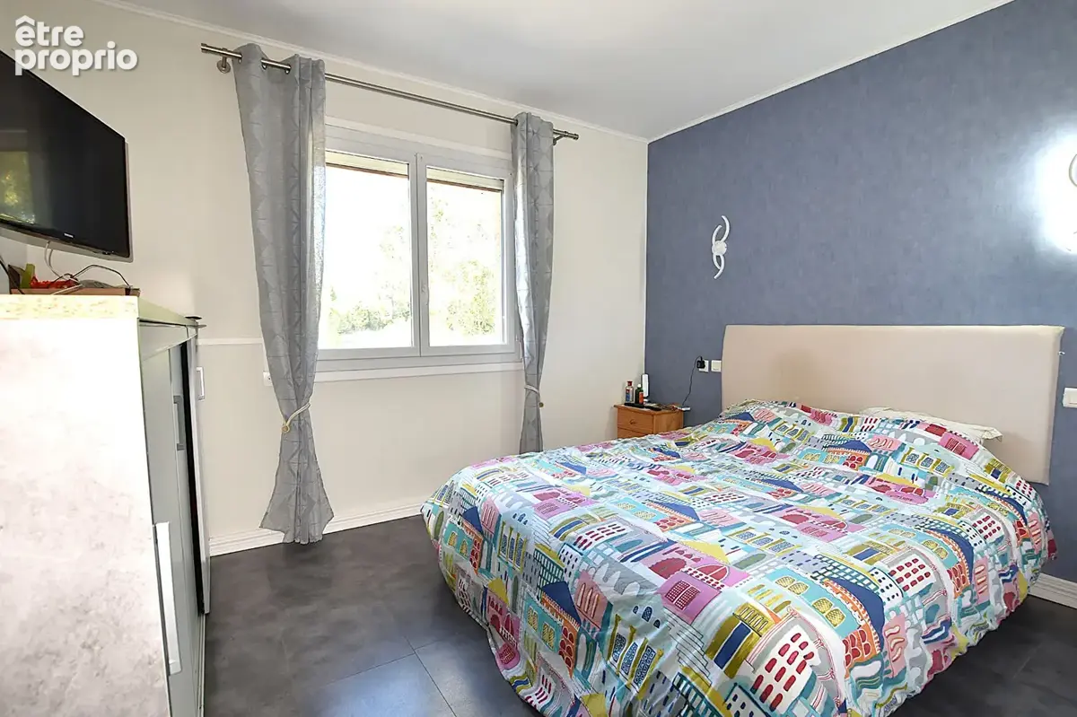 Maison spacieuse avec sous sol total, proche des commerces : - photo 9
