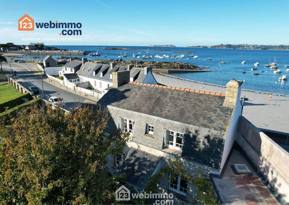 Maison à TREDREZ-LOCQUEMEAU