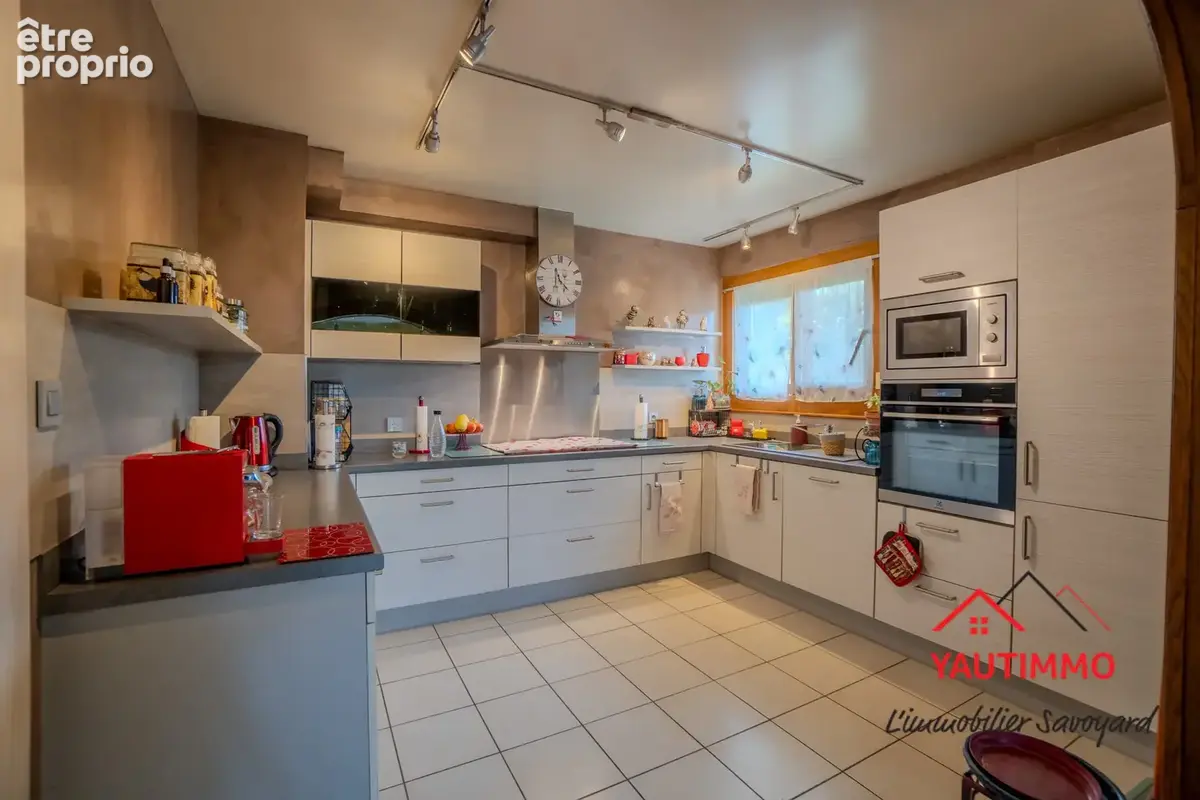 Maison familiale 8 pièces avec appartement indépendant   200 m2   Douvaine - photo 3