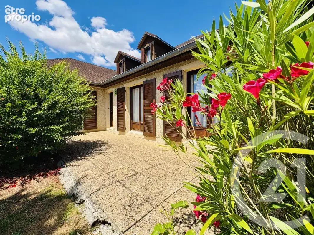Maison 155 m² à Peyrat-De-Bellac  - photo 3