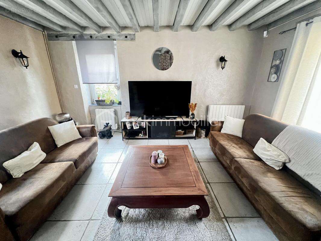 Maison à CRECY-LA-CHAPELLE