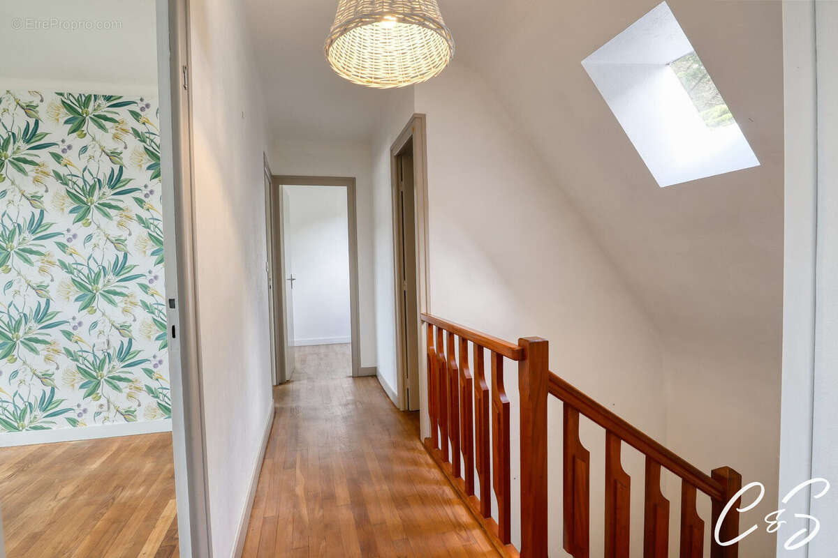Maison 115 m² à Treffiagat  - photo 9