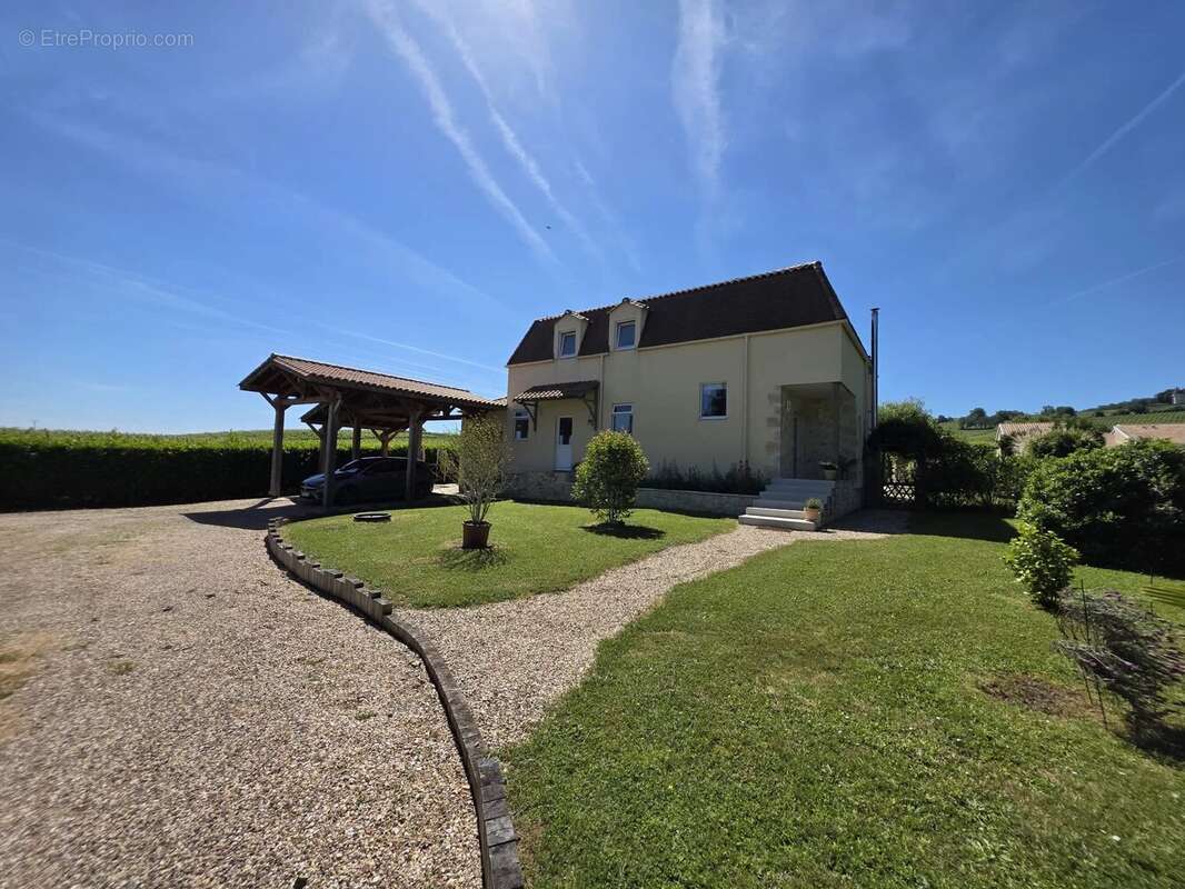 Maison à MONBAZILLAC