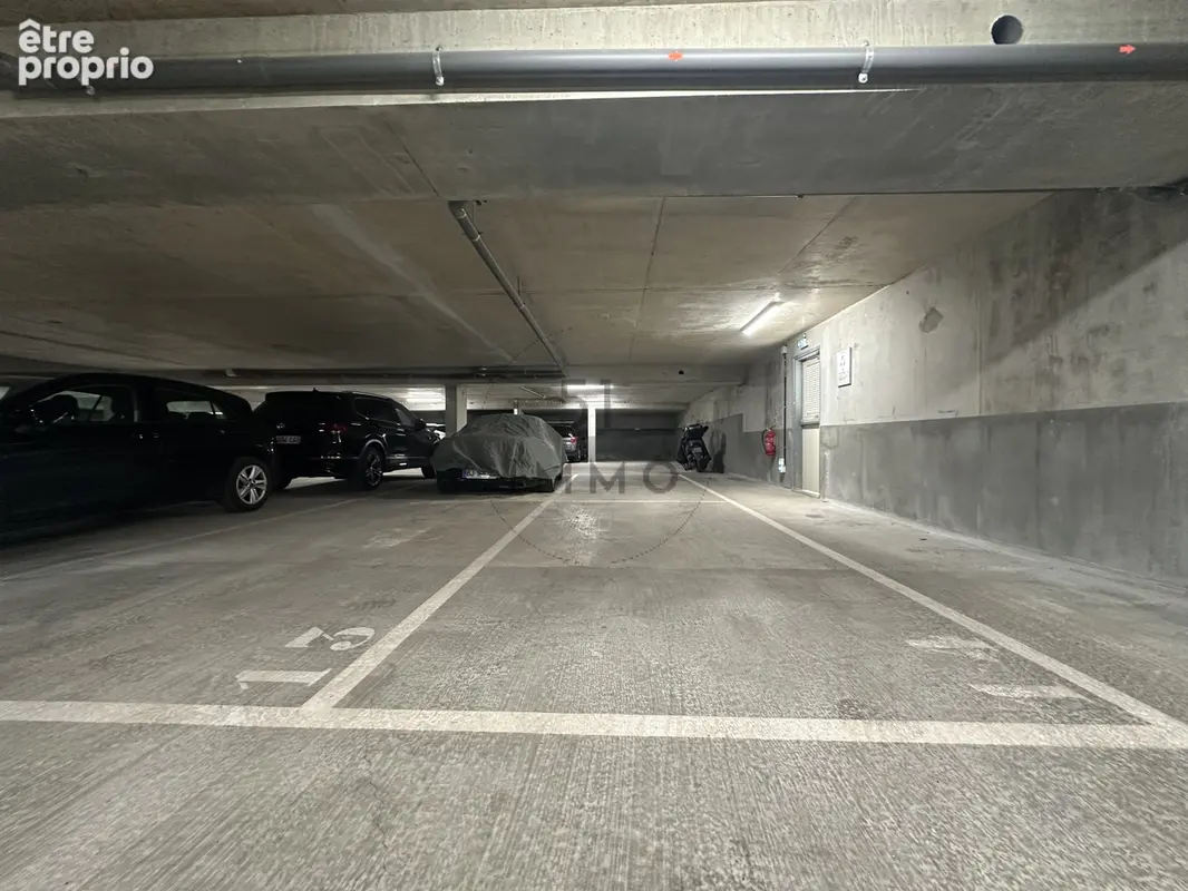 Photo Autres à Fontenay-Aux-Roses au prix de 16 000€