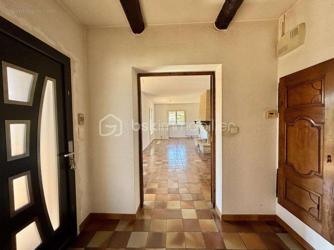 Maison de caractère avec potentiel, garage et jardin à 20 min des plages - photo 9