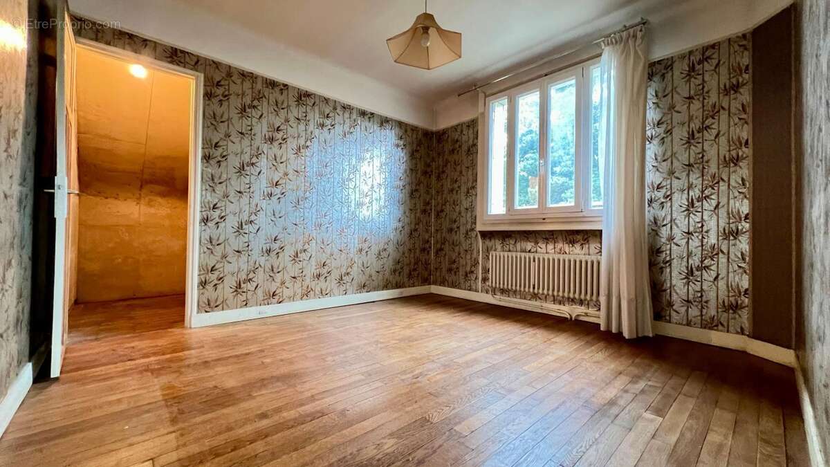 Maison à NEUILLY-SUR-MARNE