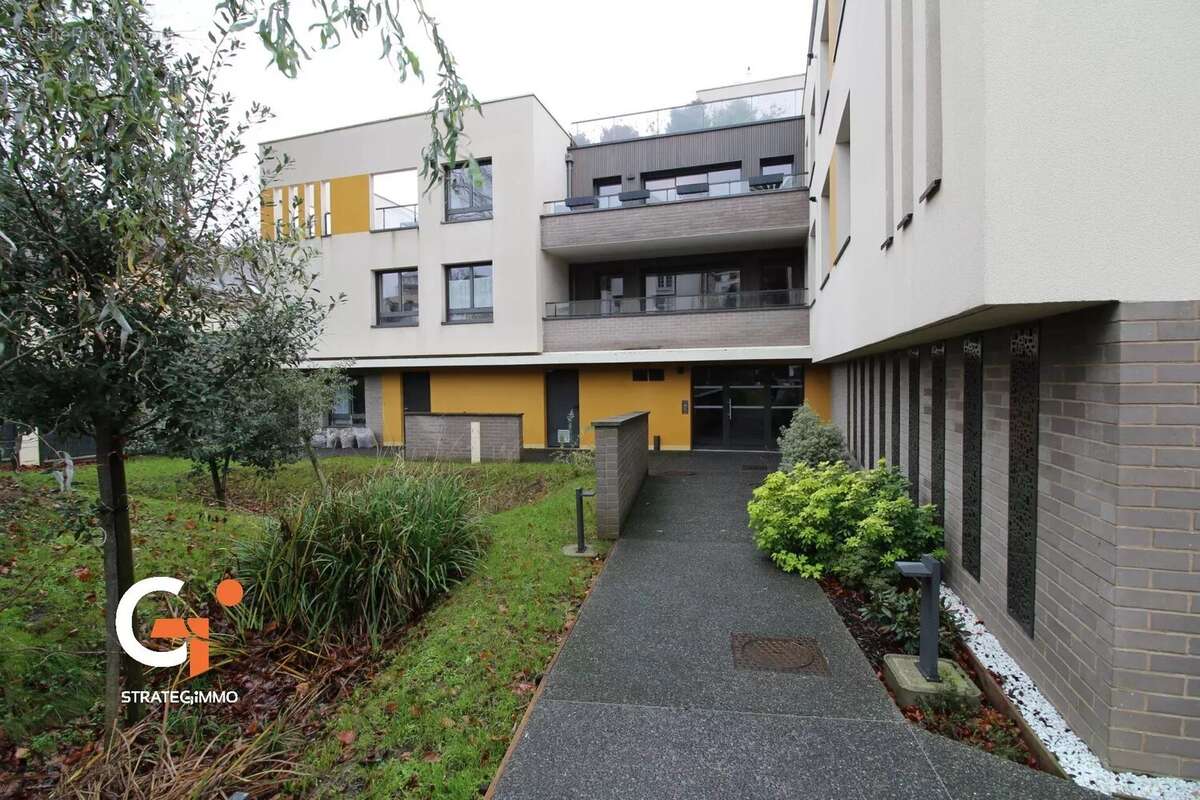 Appartement à MONT-SAINT-AIGNAN