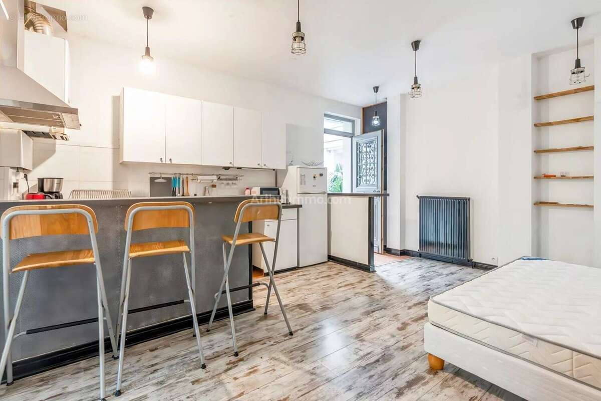 Vente Appartement Paris(75018) 399 000ï¿œ - photo 7