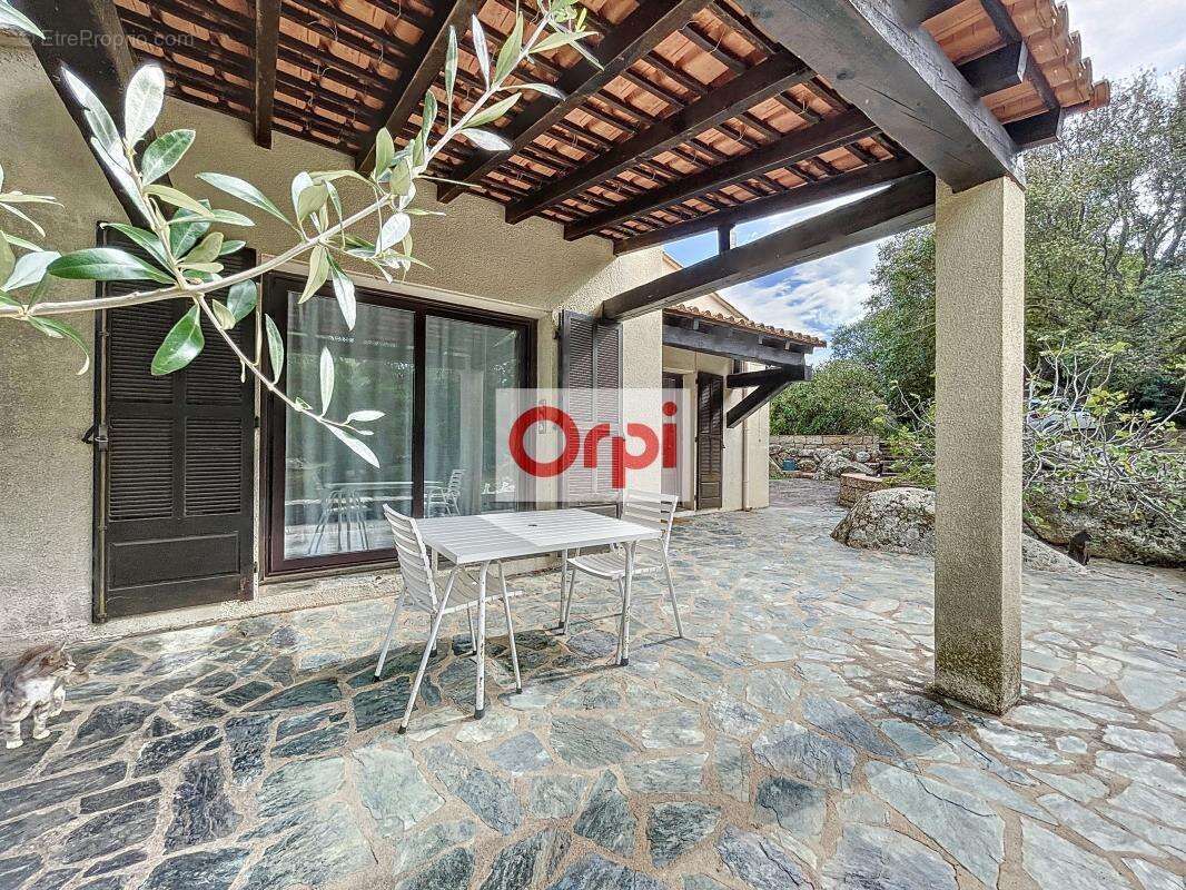Maison 3 chambres - Porto-Vecchio - photo 3