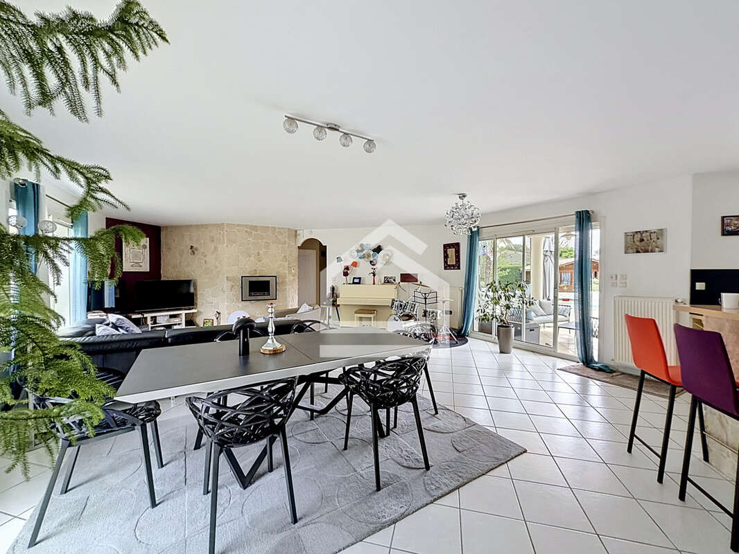 Maison à MARTIGNAS-SUR-JALLE
