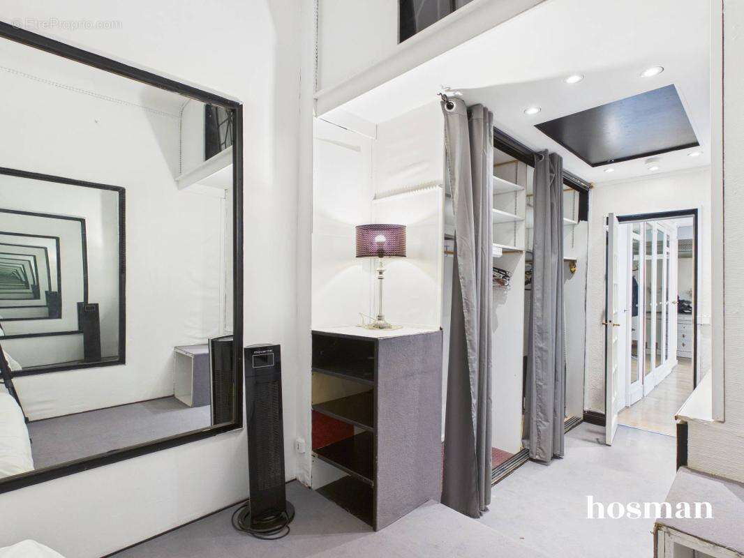 Appartement à PARIS-8E