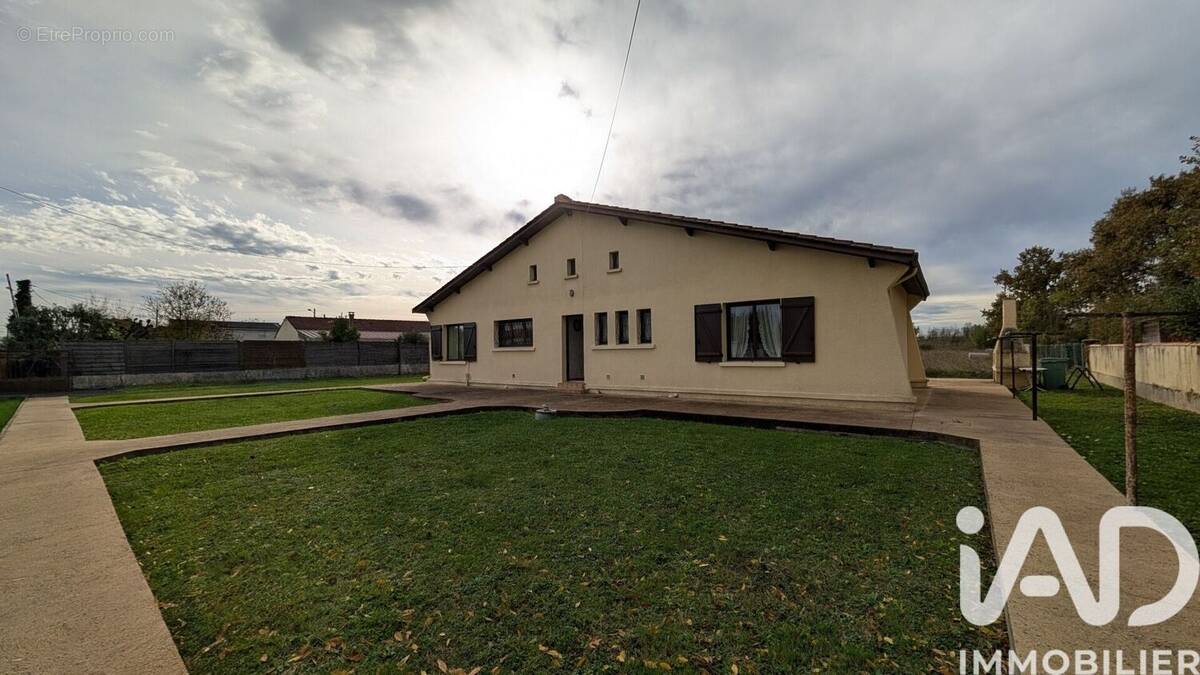 Photo 1 - Maison à SAINT-LOUIS-DE-MONTFERRAND