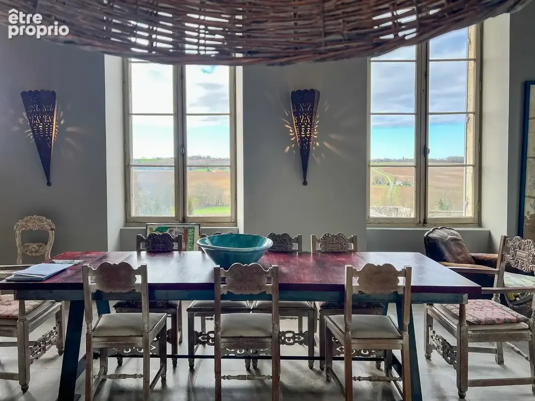 Magnifique domaine comprenant : le manoir (« le château ») vestiges d'un château médiéval, une folie, 2 maisons d'amis, la maiso - photo 12
